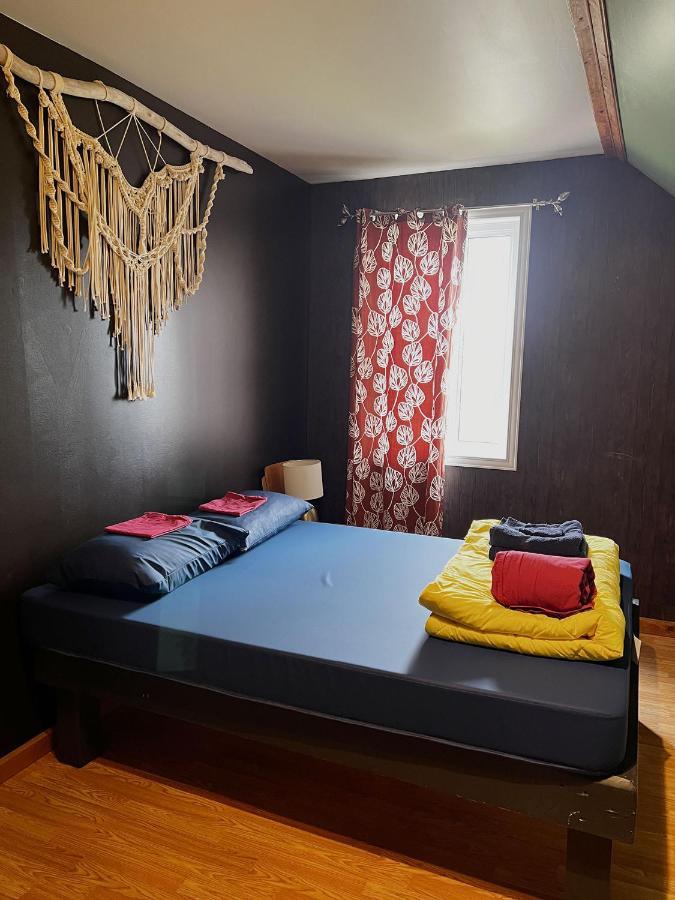 Chill Shack - Auberge Jeunesse Sainte Anne des Monts ภายนอก รูปภาพ